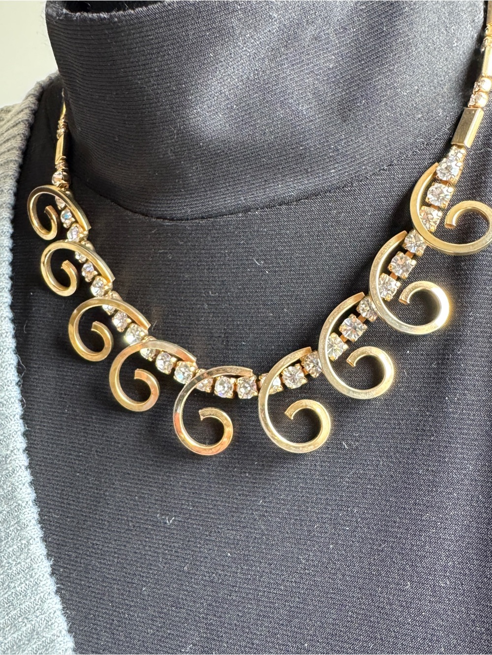 Gold Tone Collar Swirl Rhinestone Necklace